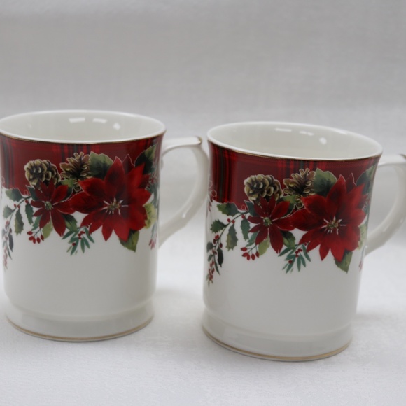 Grace Teaware Other - GRACE TEAWARE CHRISTMAS HOLIDAY POINSETTIA COFFEE CUP MUGS - SET OF 2 - NEW